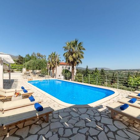 Villa Chrysallis With Heated Pool Georgioupoli Esterno foto