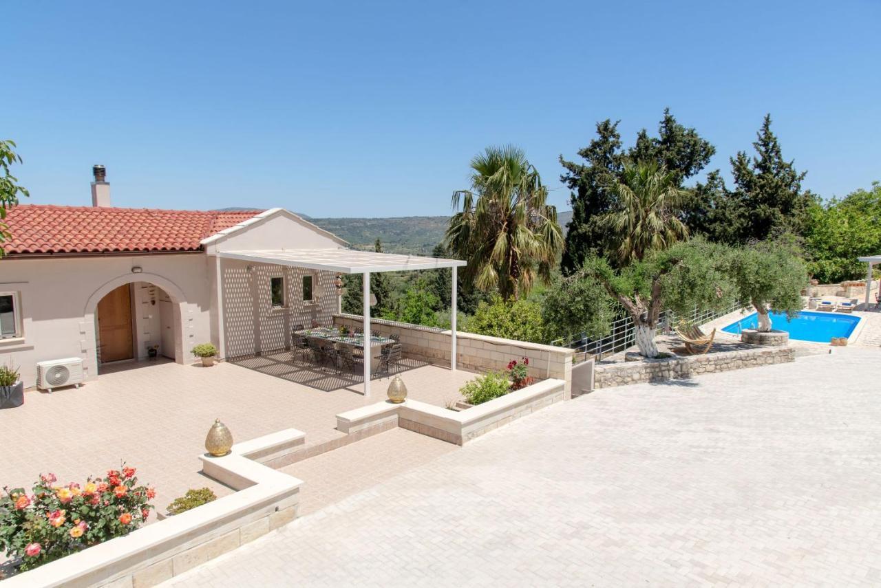 Villa Chrysallis With Heated Pool Georgioupoli Esterno foto